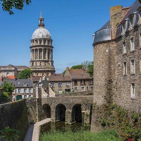 Aux Remparts De La Vieille Ville - 4P, Parking Boulogne-sur-Mer Buitenkant foto